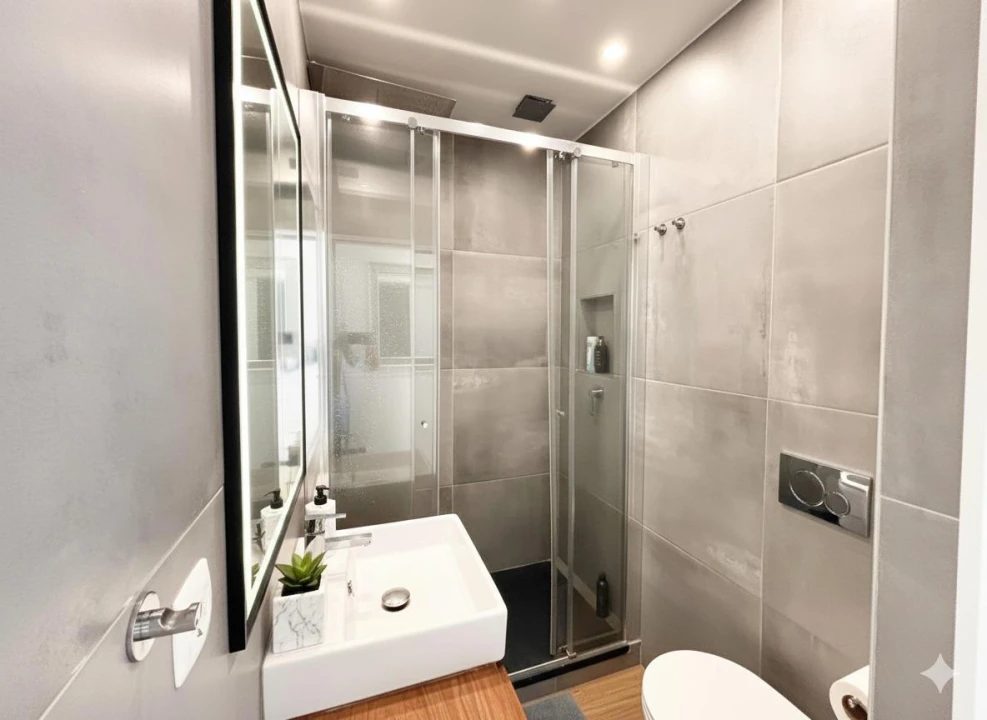 Apartamento T2 para Venda em Santo António Foto 8