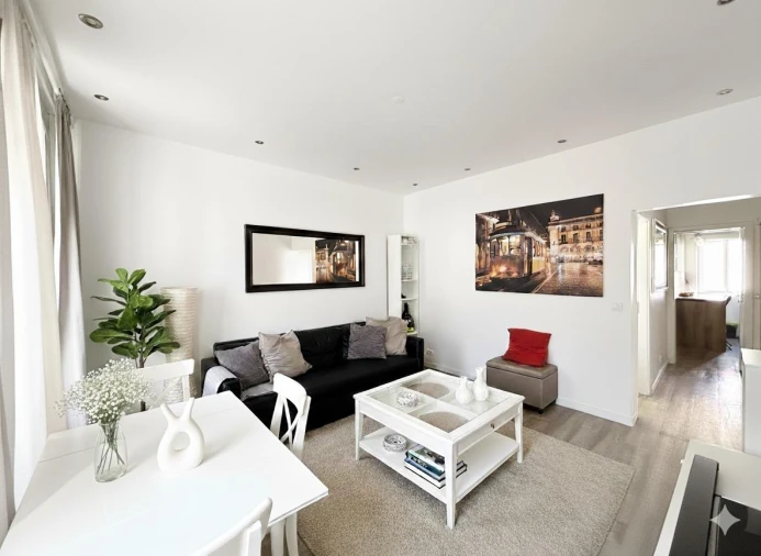 Apartamento T2 para Venda em Santo António Foto 3