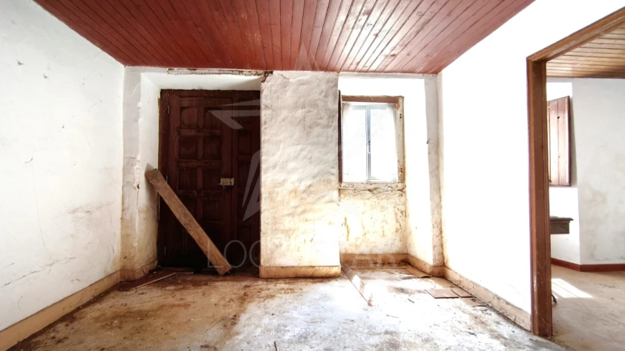 Moradia T3 para Venda em Alvorninha Foto 9