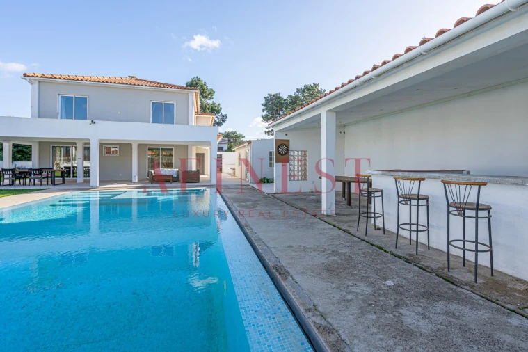 Moradia T5 para Venda em Charneca de Caparica e Sobreda Foto 7