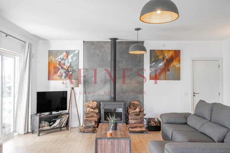 Moradia T5 para Venda em Charneca de Caparica e Sobreda Foto 31