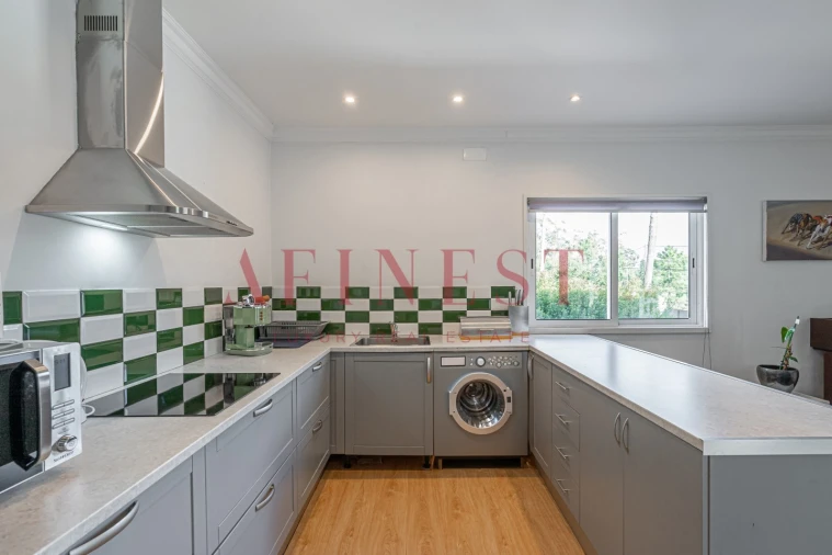 Moradia T5 para Venda em Charneca de Caparica e Sobreda Foto 34