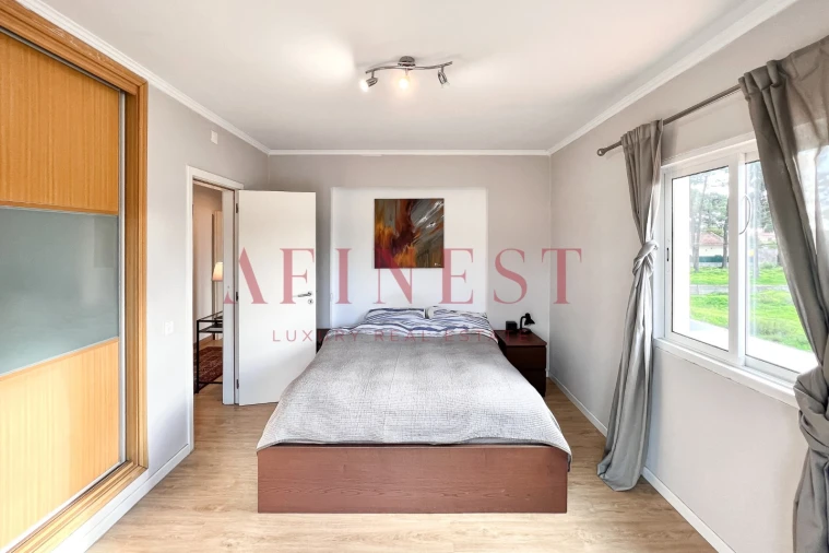 Moradia T5 para Venda em Charneca de Caparica e Sobreda Foto 38