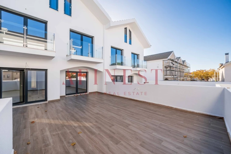 Moradia T4 para Venda em Cascais e Estoril Foto 37