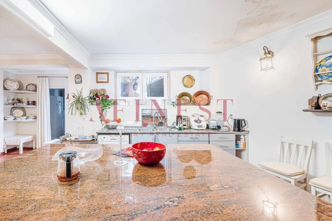 Moradia T7 para Venda em Carcavelos e Parede Foto 16