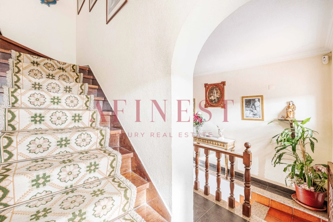 Moradia T7 para Venda em Carcavelos e Parede Foto 27