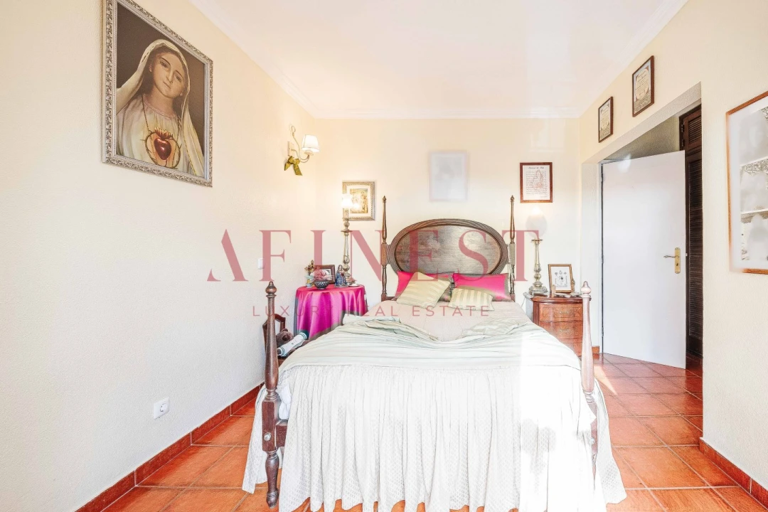 Moradia T7 para Venda em Carcavelos e Parede Foto 31