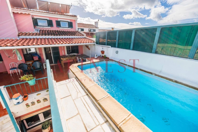 Moradia T7 para Venda em Carcavelos e Parede