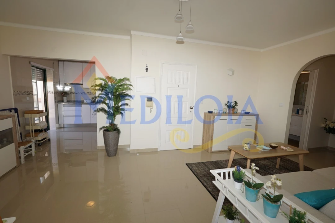 Apartamento T1 para Venda em Vila Real de Santo Antonio Foto 7