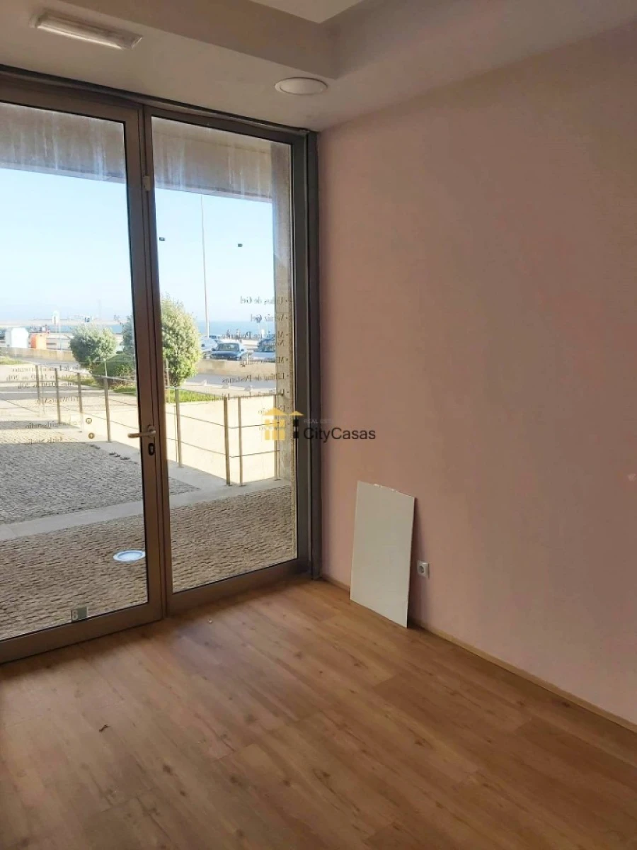 Loja para Arrendamento em Matosinhos e Leça da Palmeira Foto 7