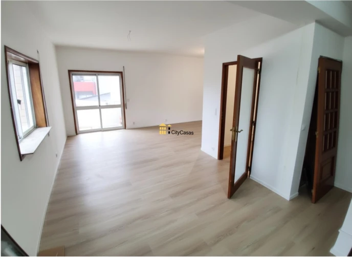 Apartamento T2 para Venda em Baguim do Monte (Rio Tinto) Foto 3