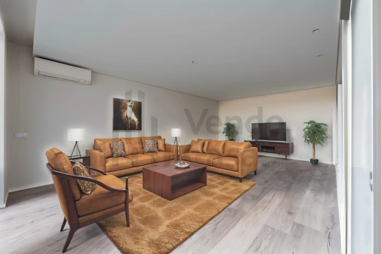 Apartamento T3 para Arrendamento em Braga (Maximinos, Sé e Cividade) Foto 59