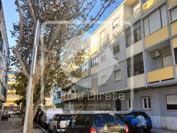 Apartamento T1 para Venda em Alto do Seixalinho, Santo André e Verderena Foto 8