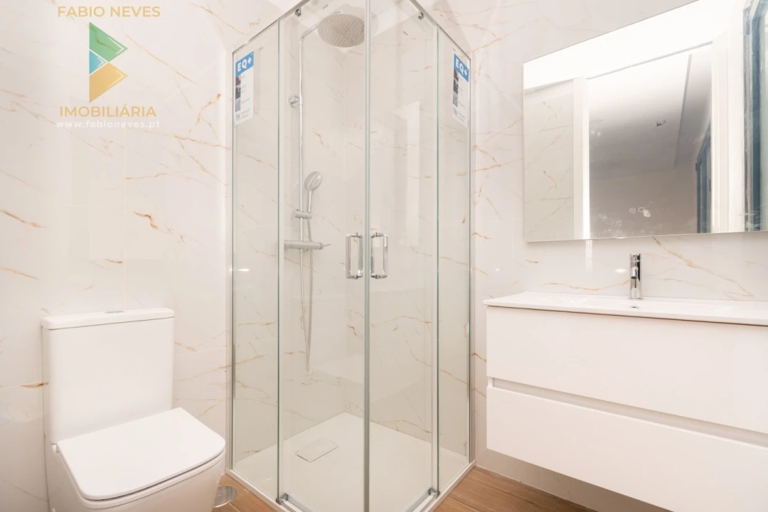 Moradia T3 para Venda em Aguiã Foto 11