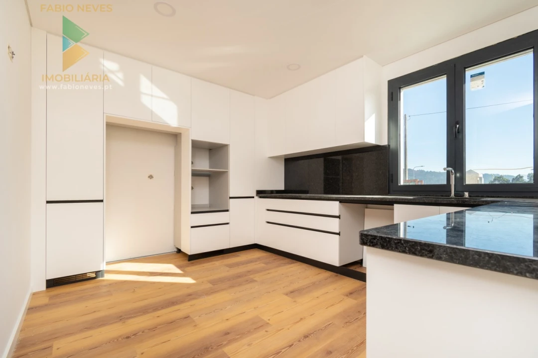 Moradia T3 para Venda em Aguiã Foto 35