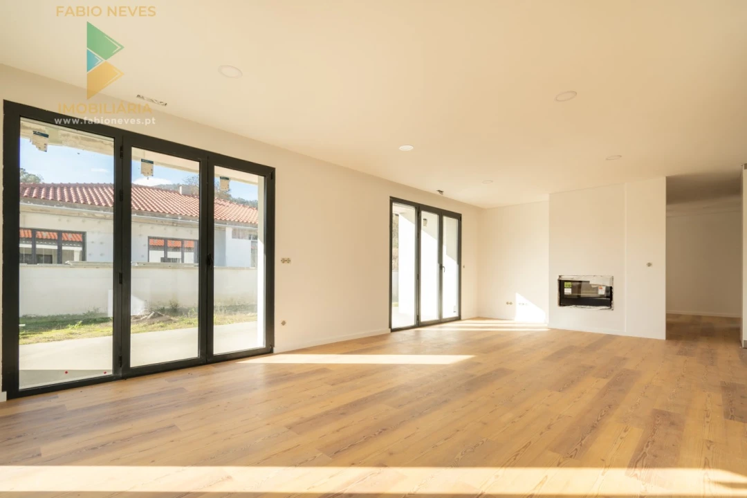 Moradia T3 para Venda em Aguiã Foto 39