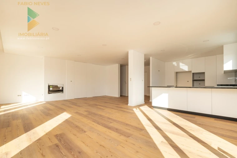 Moradia T3 para Venda em Aguiã Foto 15