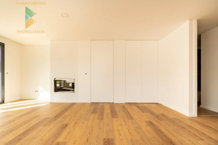 Moradia T3 para Venda em Aguiã Foto 33