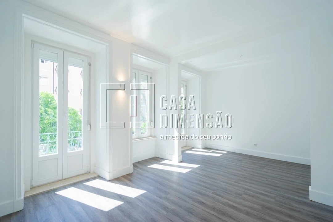 Apartamento T3 para Venda em Arroios Foto 1