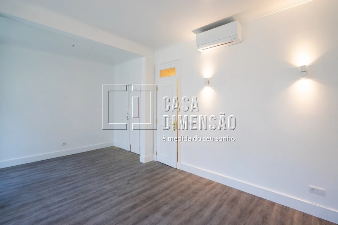 Apartamento T3 para Venda em Arroios Foto 6