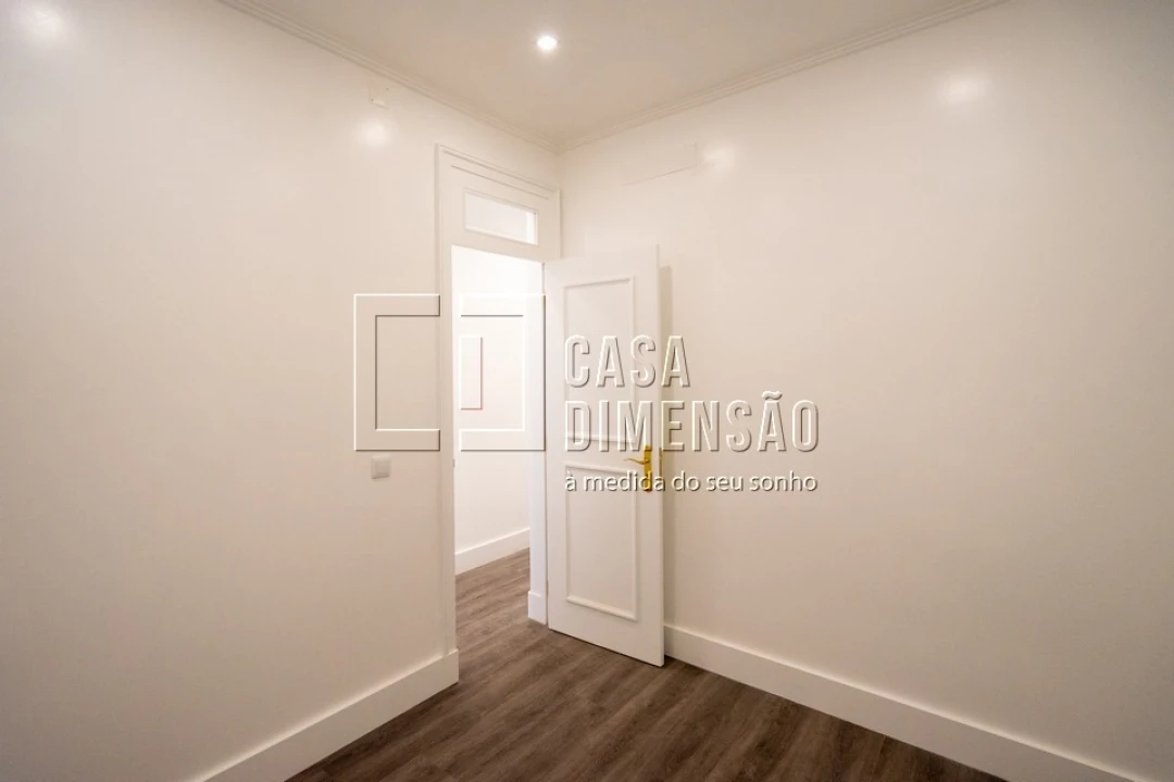 Apartamento T3 para Venda em Arroios Foto 50