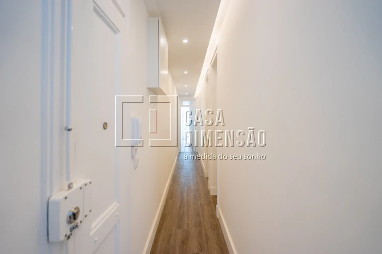 Apartamento T3 para Venda em Arroios Foto 3