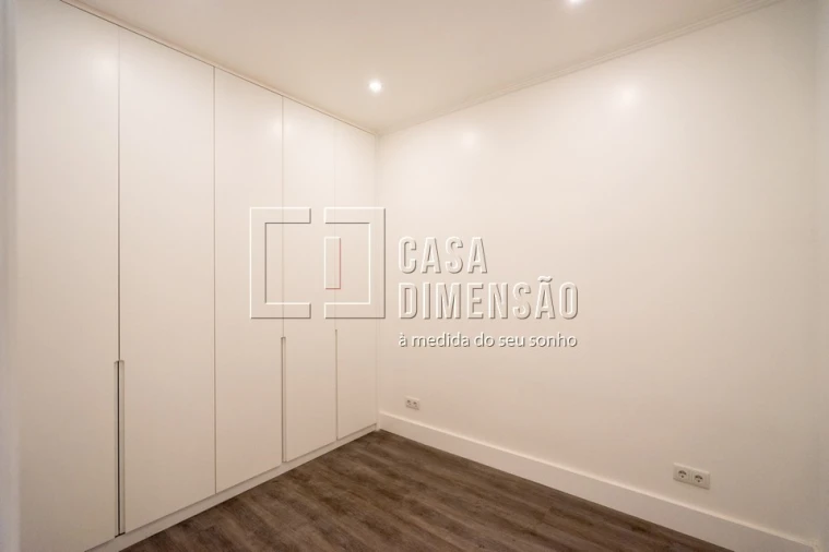 Apartamento T3 para Venda em Arroios Foto 51