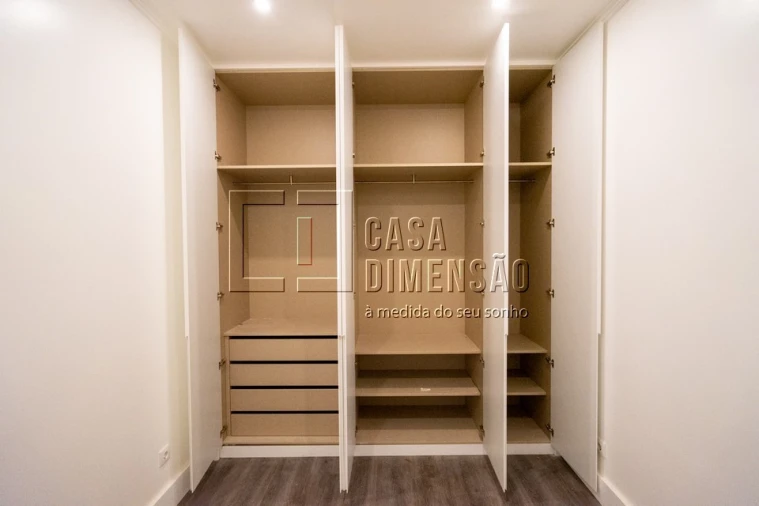 Apartamento T3 para Venda em Arroios Foto 52