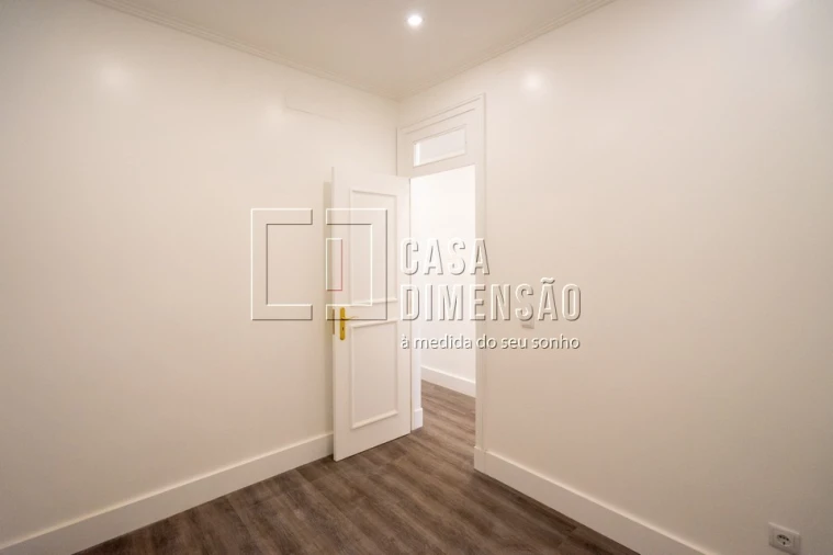 Apartamento T3 para Venda em Arroios Foto 54