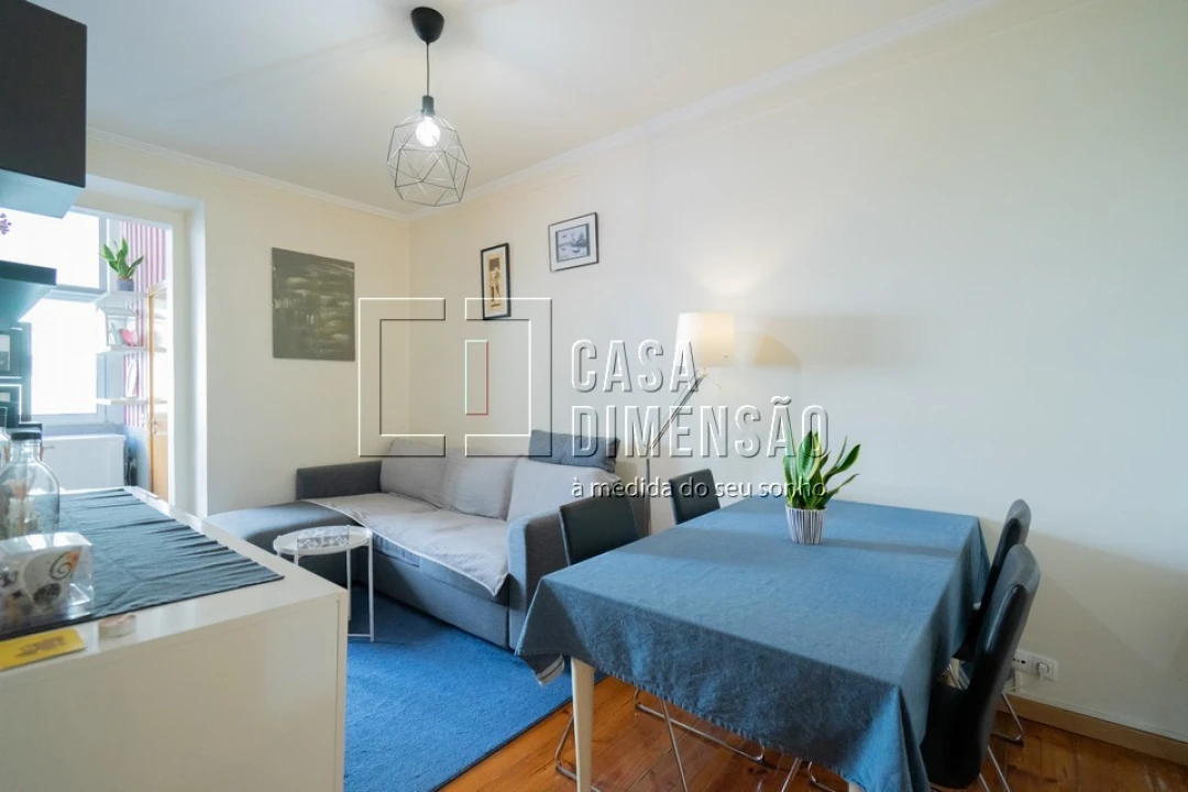 Apartamento T2 para Venda em Benfica Foto 4