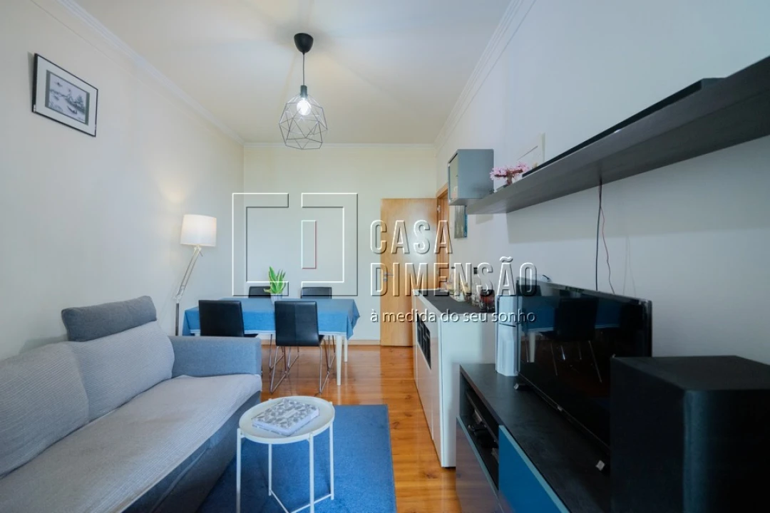 Apartamento T2 para Venda em Benfica Foto 13