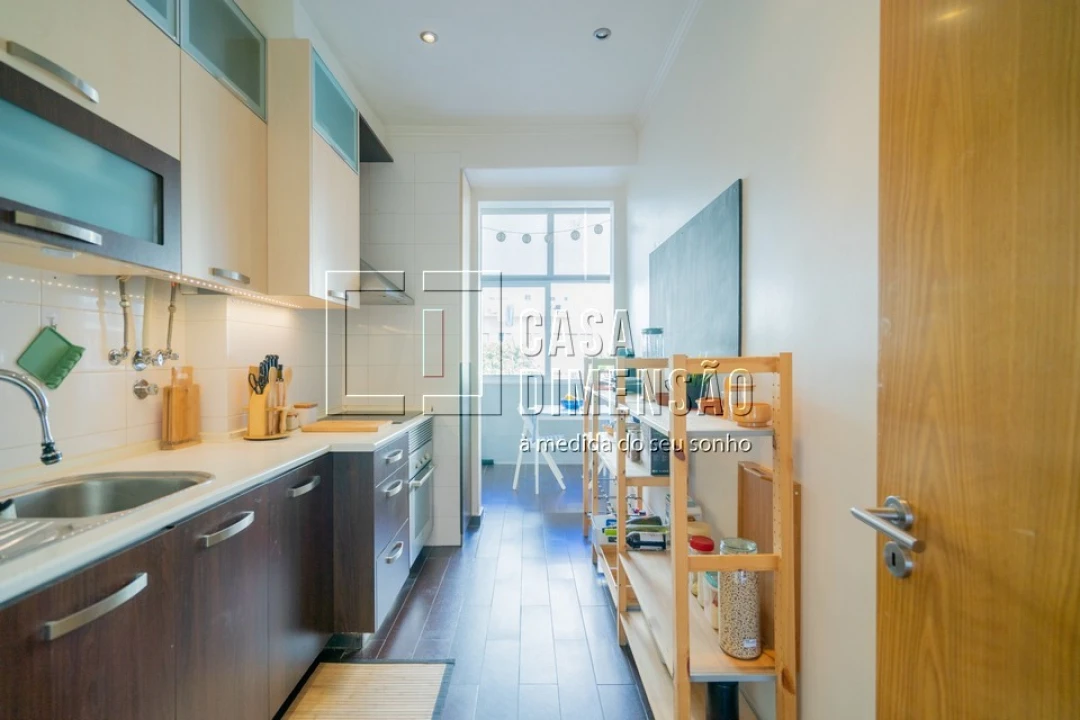 Apartamento T2 para Venda em Benfica Foto 1