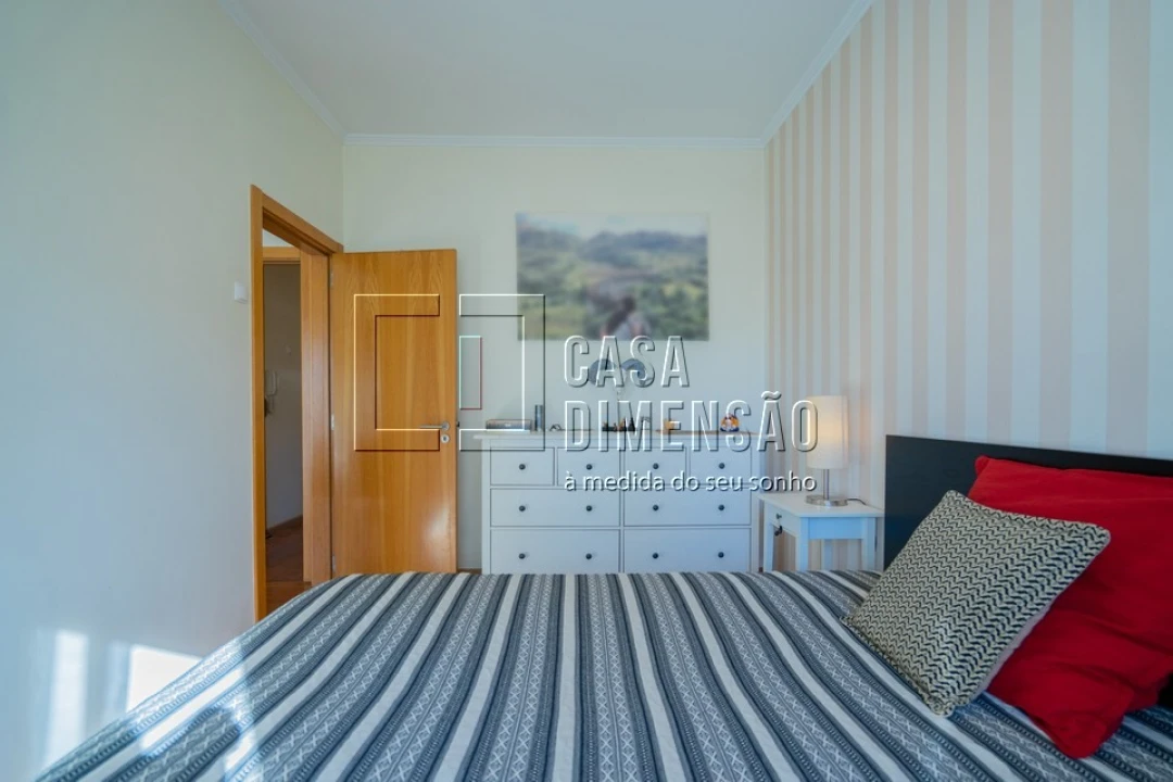 Apartamento T2 para Venda em Benfica Foto 37