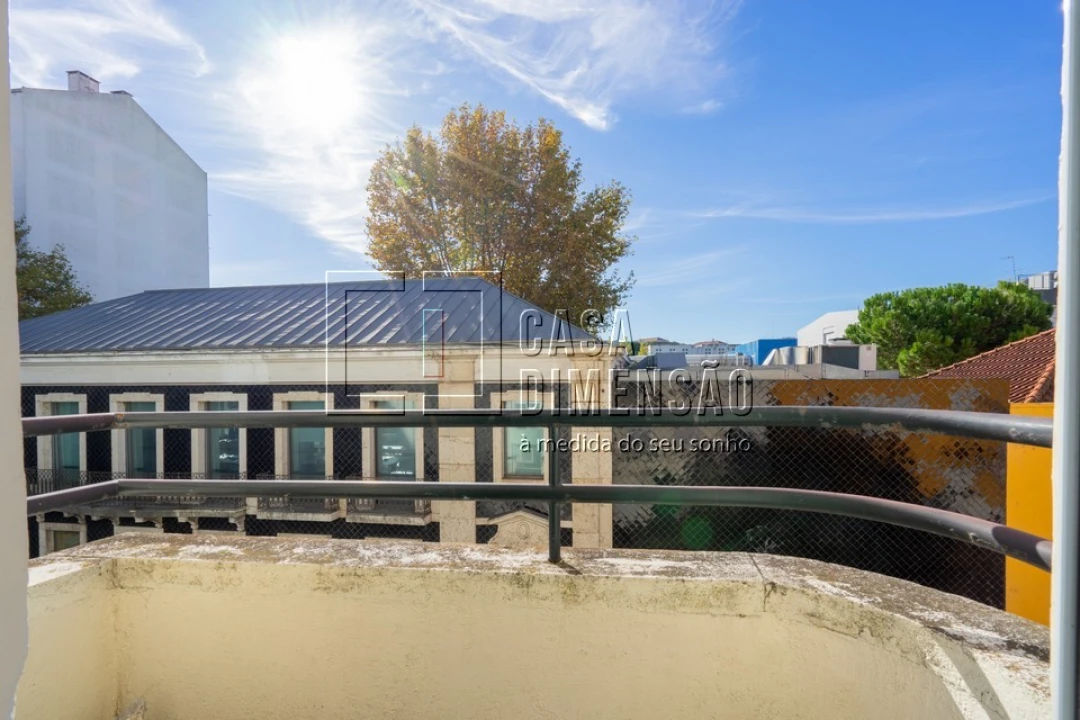 Apartamento T2 para Venda em Benfica Foto 48