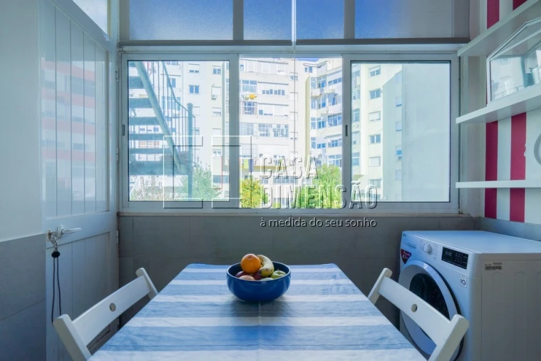 Apartamento T2 para Venda em Benfica Foto 22