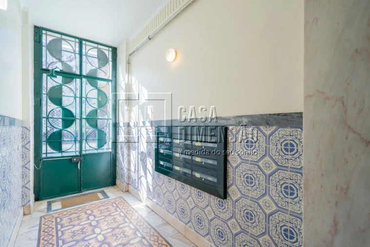 Apartamento T2 para Venda em Benfica Foto 68