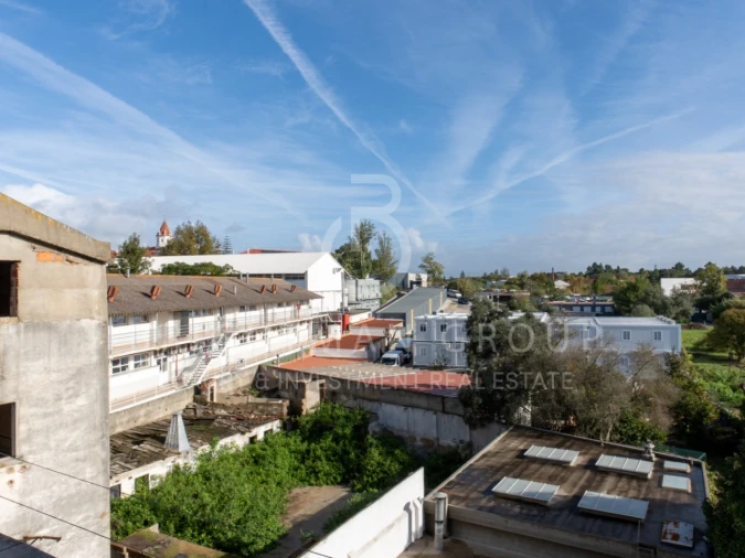 Prédio para Venda em Alvalade Foto 23