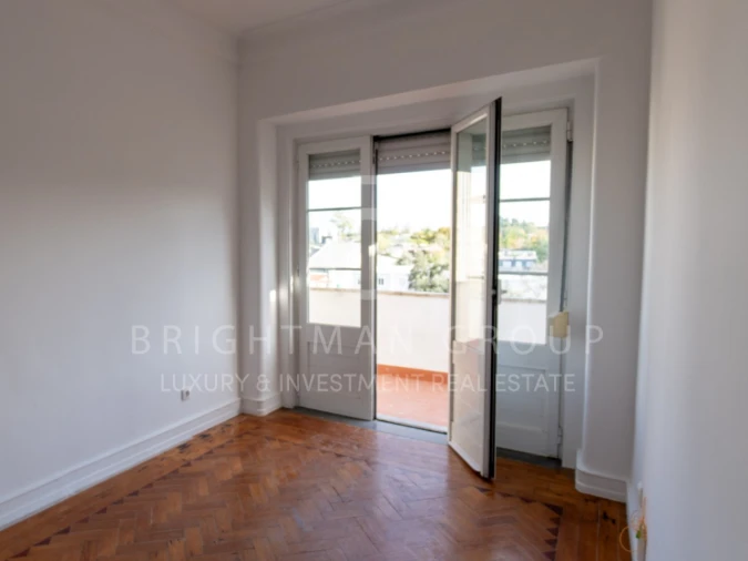 Prédio para Venda em Alvalade Foto 14