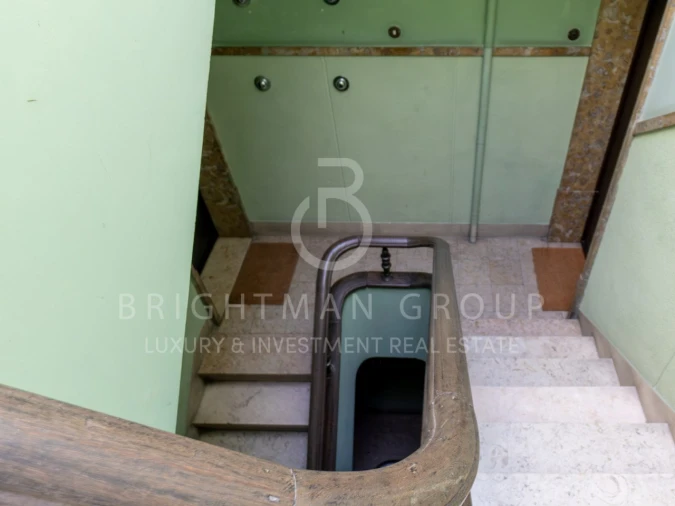 Prédio para Venda em Alvalade Foto 4