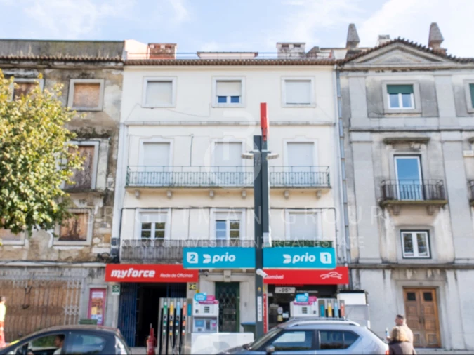 Prédio para Venda em Alvalade