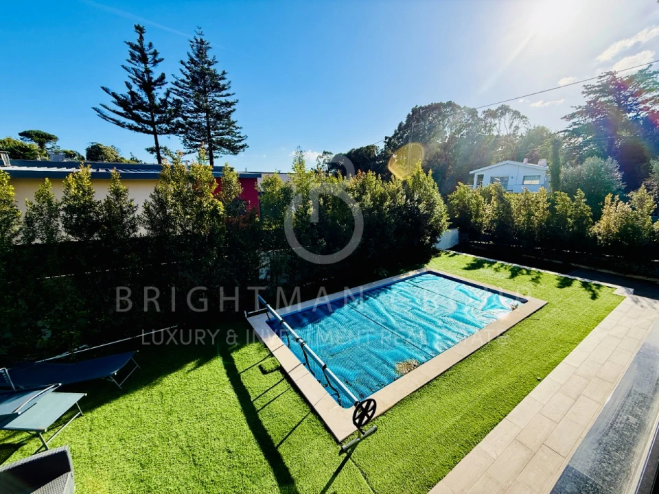 Moradia T5 para Venda em Rio de Mouro Foto 7