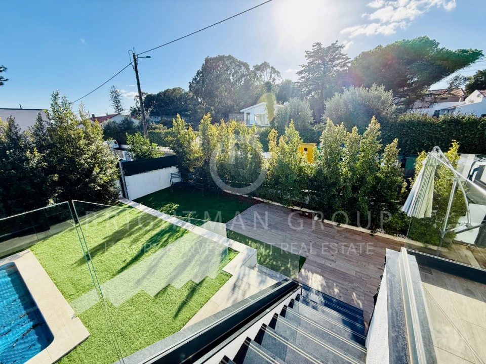 Moradia T5 para Venda em Rio de Mouro Foto 8