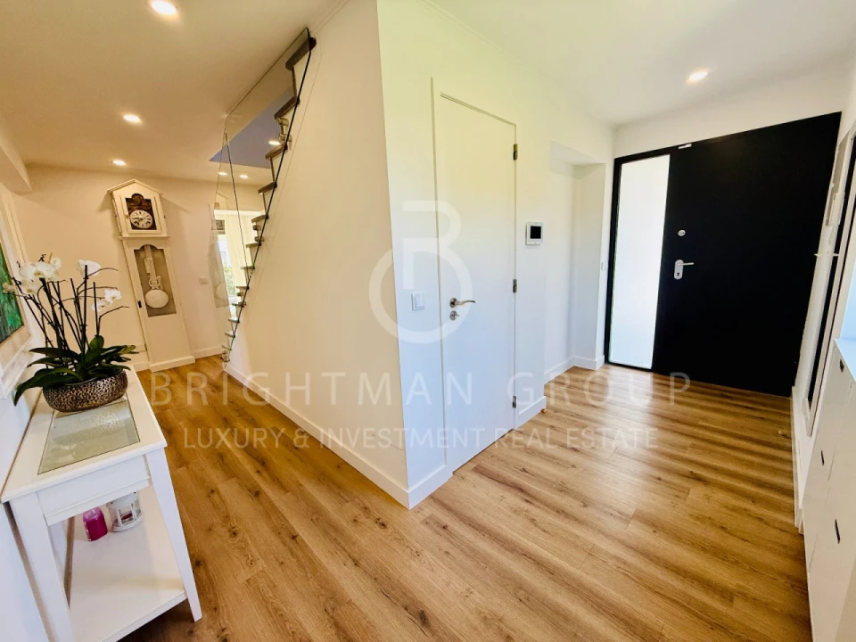 Moradia T5 para Venda em Rio de Mouro Foto 29