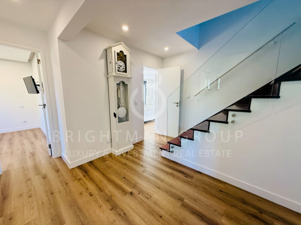 Moradia T5 para Venda em Rio de Mouro Foto 30