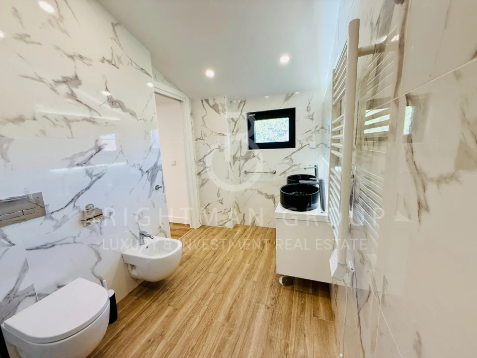 Moradia T5 para Venda em Rio de Mouro Foto 42