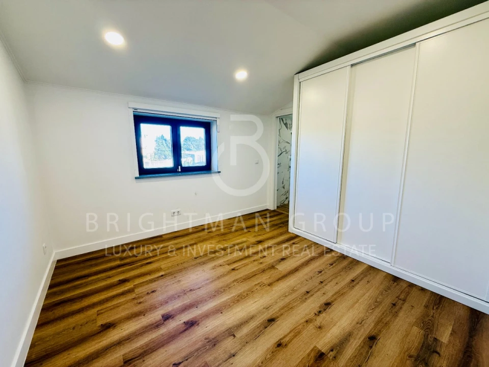 Moradia T5 para Venda em Rio de Mouro Foto 33