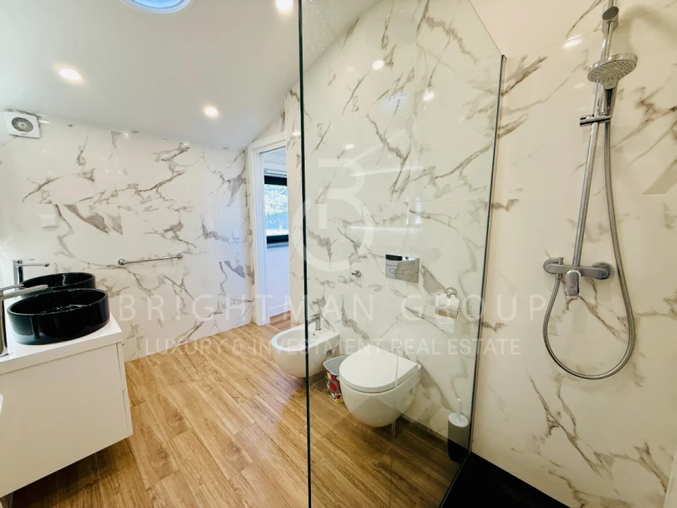 Moradia T5 para Venda em Rio de Mouro Foto 43