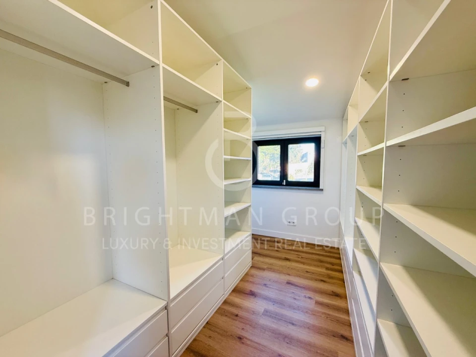 Moradia T5 para Venda em Rio de Mouro Foto 39