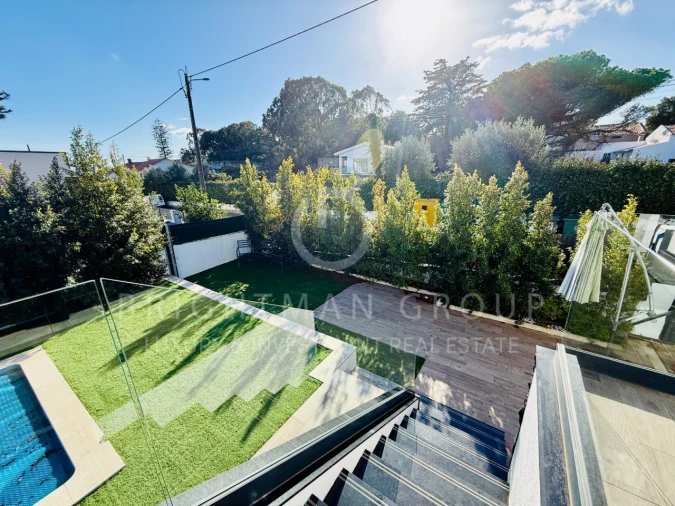 Moradia T4 para Venda em Almargem do Bispo, Pêro Pinheiro e Montelavar Foto 8