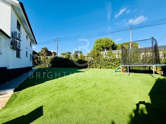 Moradia T4 para Venda em Almargem do Bispo, Pêro Pinheiro e Montelavar Foto 2